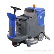 Automatic ride on gym floor cleaning machine